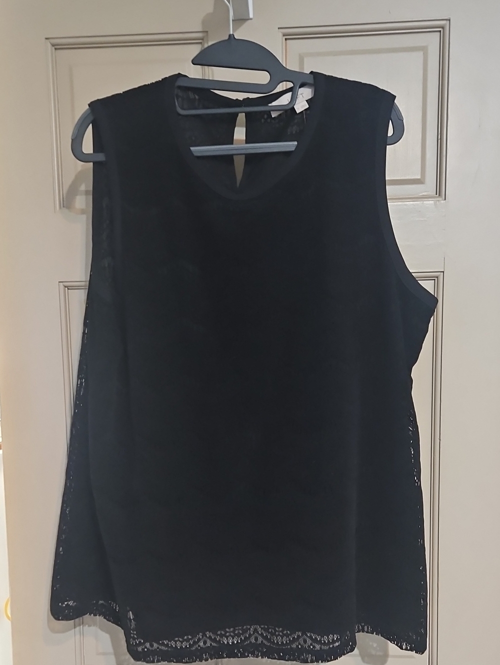 LOFT Black Sleeveless Lace-Trim Tank